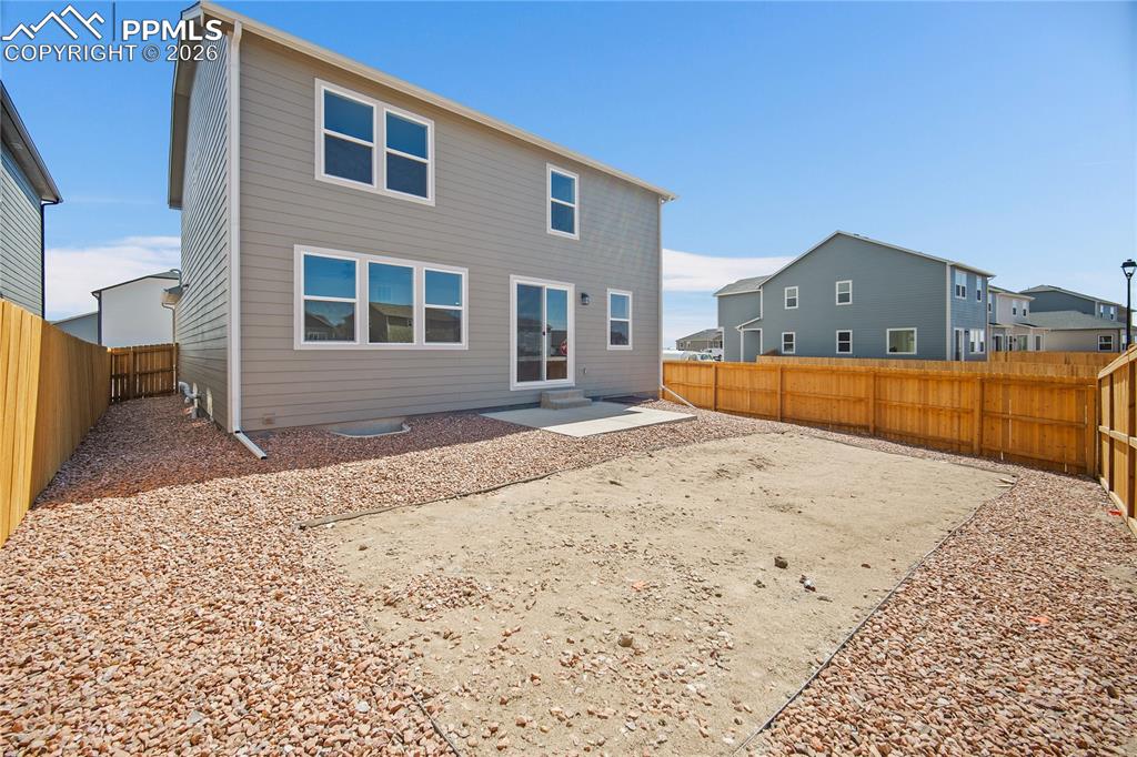 Image 49 of 49: Back of Structure