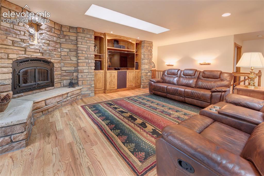 Image 15 of 50: Living Room