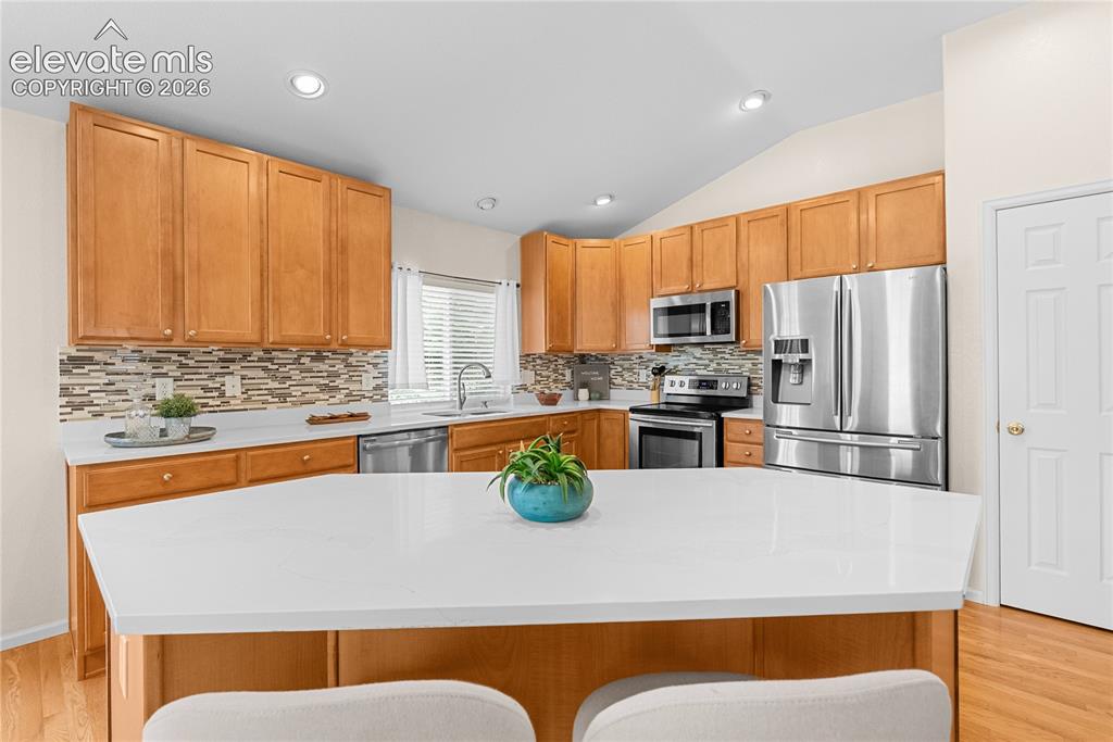 Image 10 of 44: Kitchen