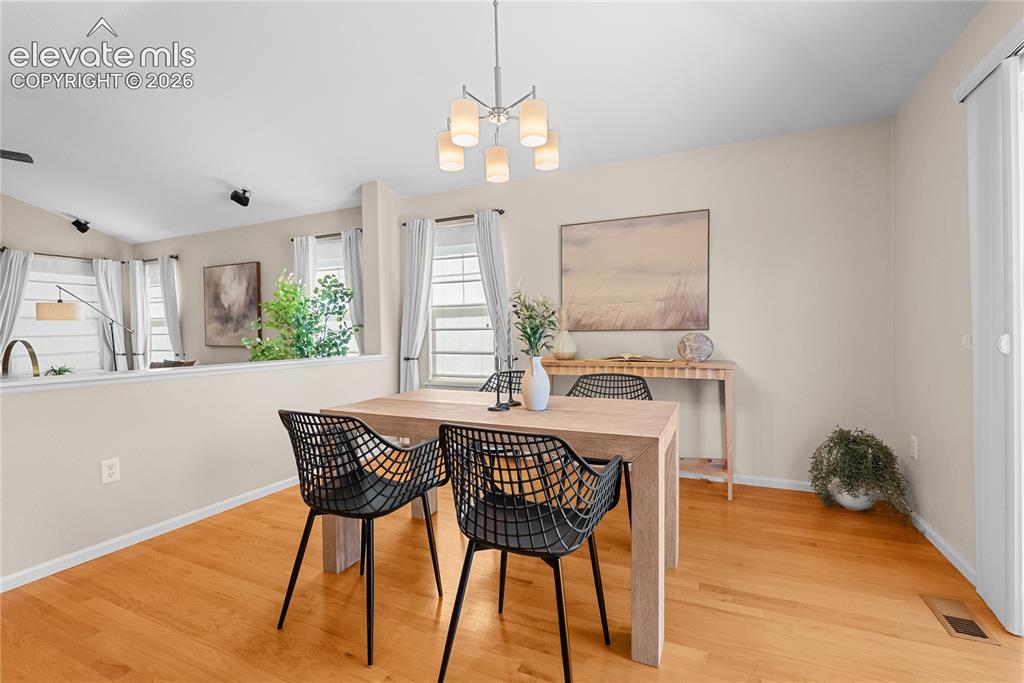 Image 12 of 44: Dining Area