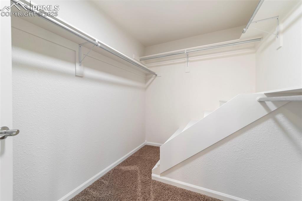 Image 24 of 50: Closet