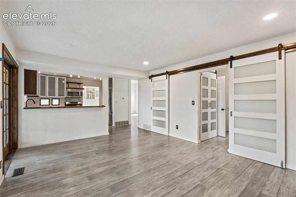 Image 10 of 50: Family Room
