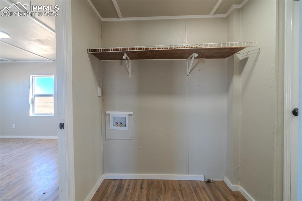 Image 12 of 37: Laundry