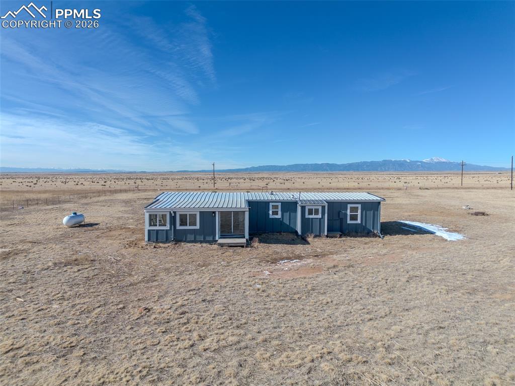 Image 2 of 37: Front of Structure