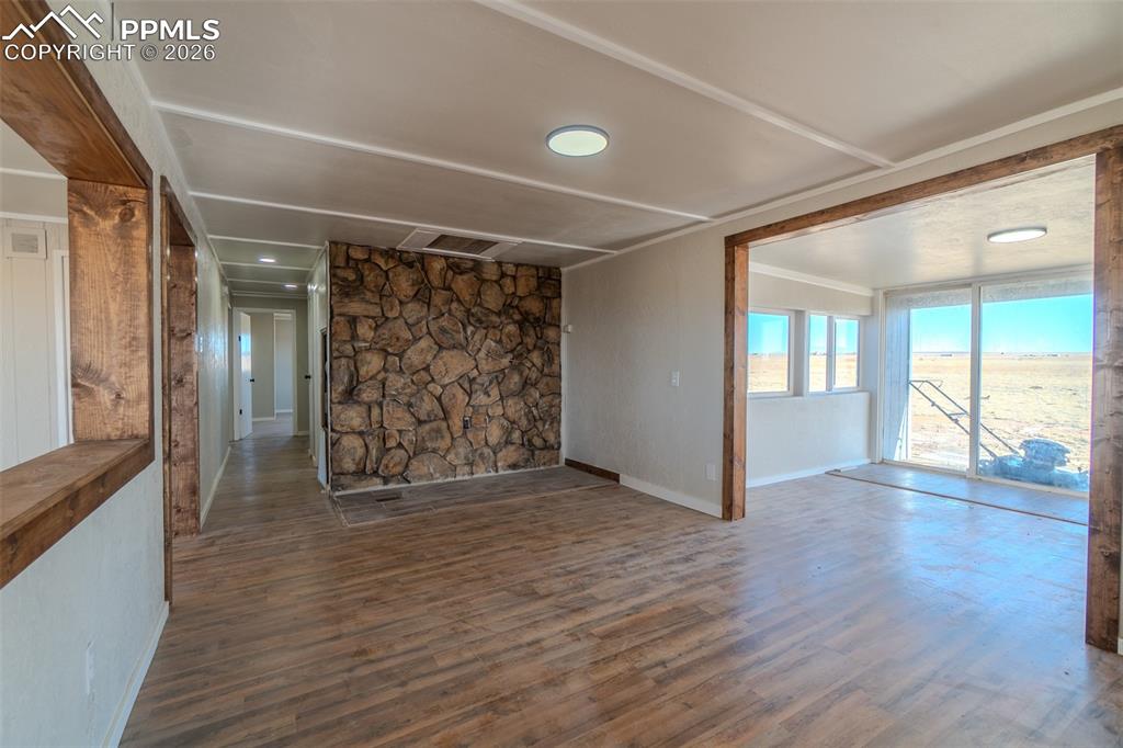 Image 21 of 37: Family Room