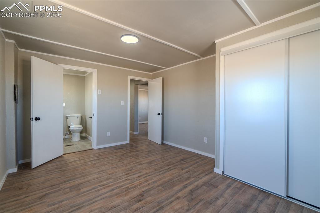 Image 25 of 37: Bedroom