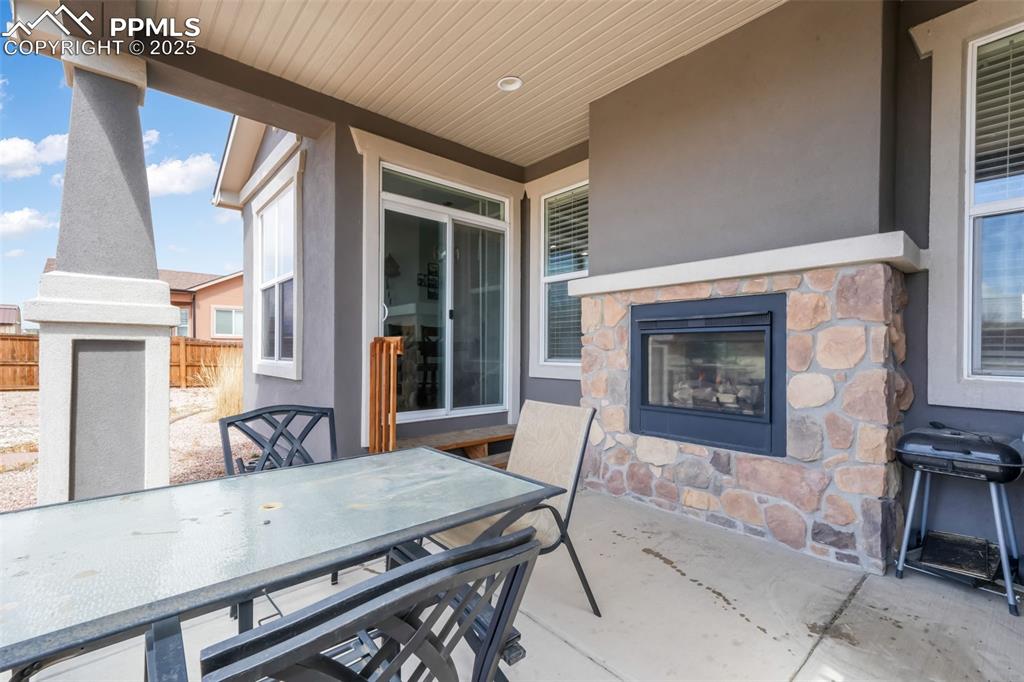 Image 38 of 50: Patio