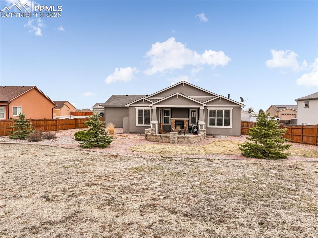 Image 41 of 50: Back of Structure