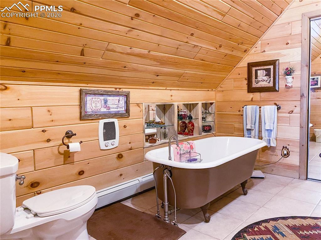 Image 21 of 50: Master Bathroom