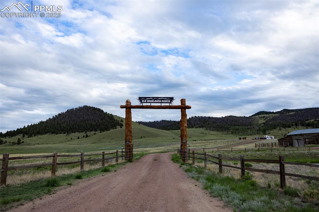 Image 27 of 45: Community