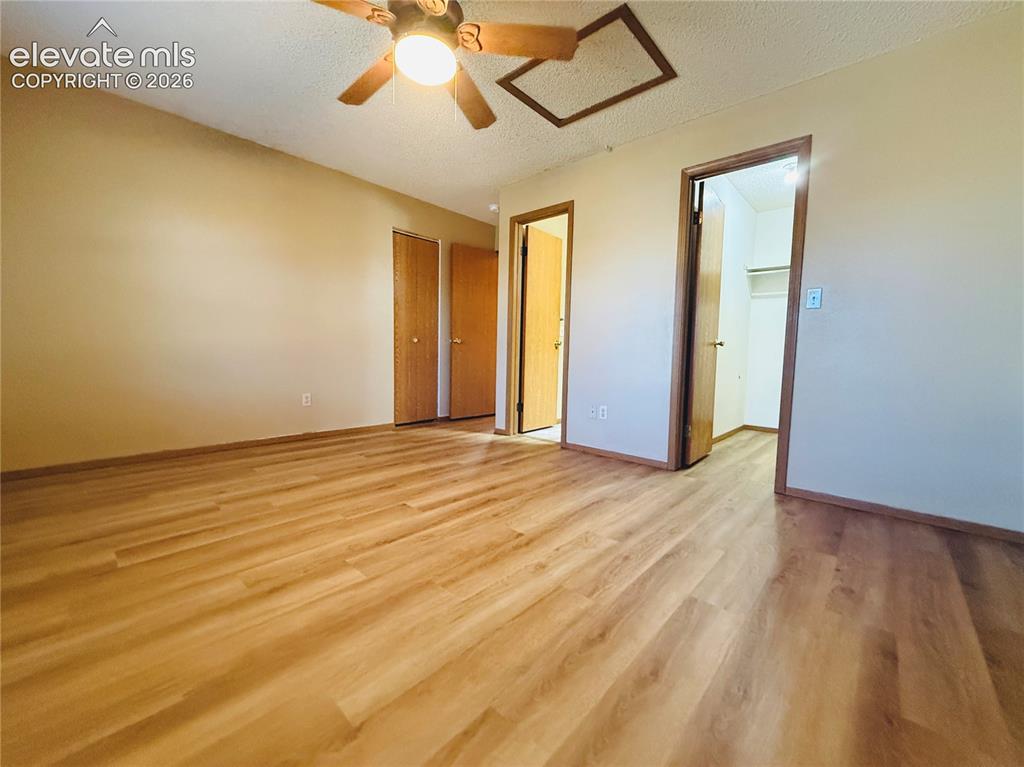 Image 10 of 18: Bedroom