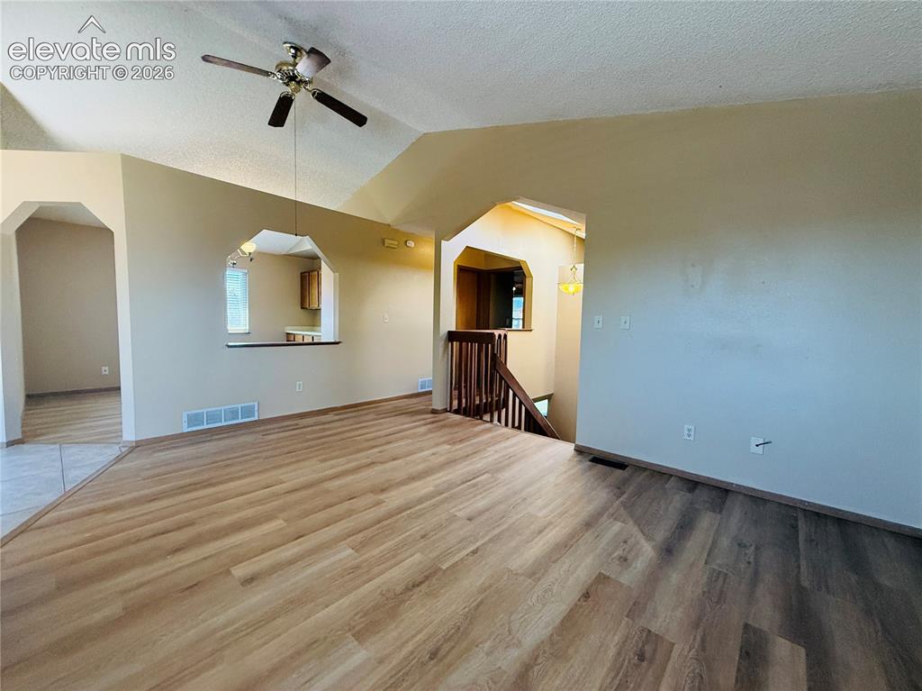 Image 5 of 18: Living Room