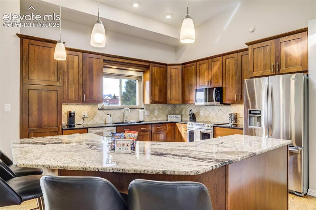 Image 6 of 44: Kitchen