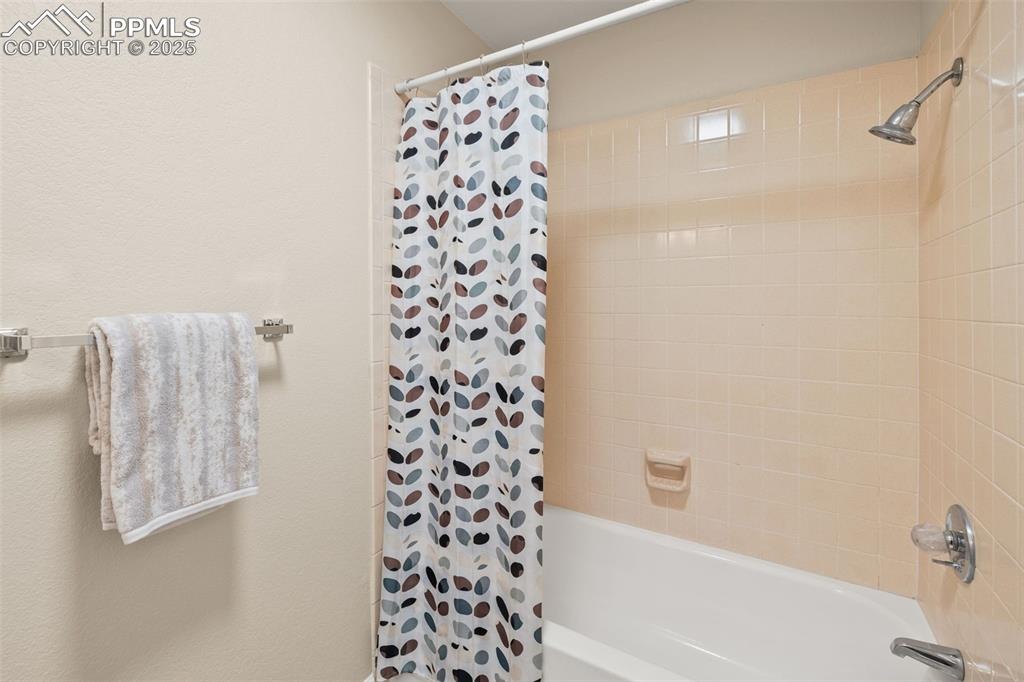 Image 21 of 28: Master Bathroom