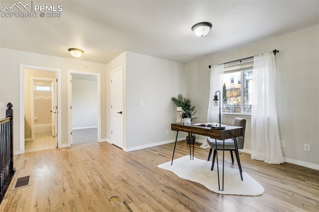 Image 21 of 45: A flex space that adapts faster than your lifestyle changes.