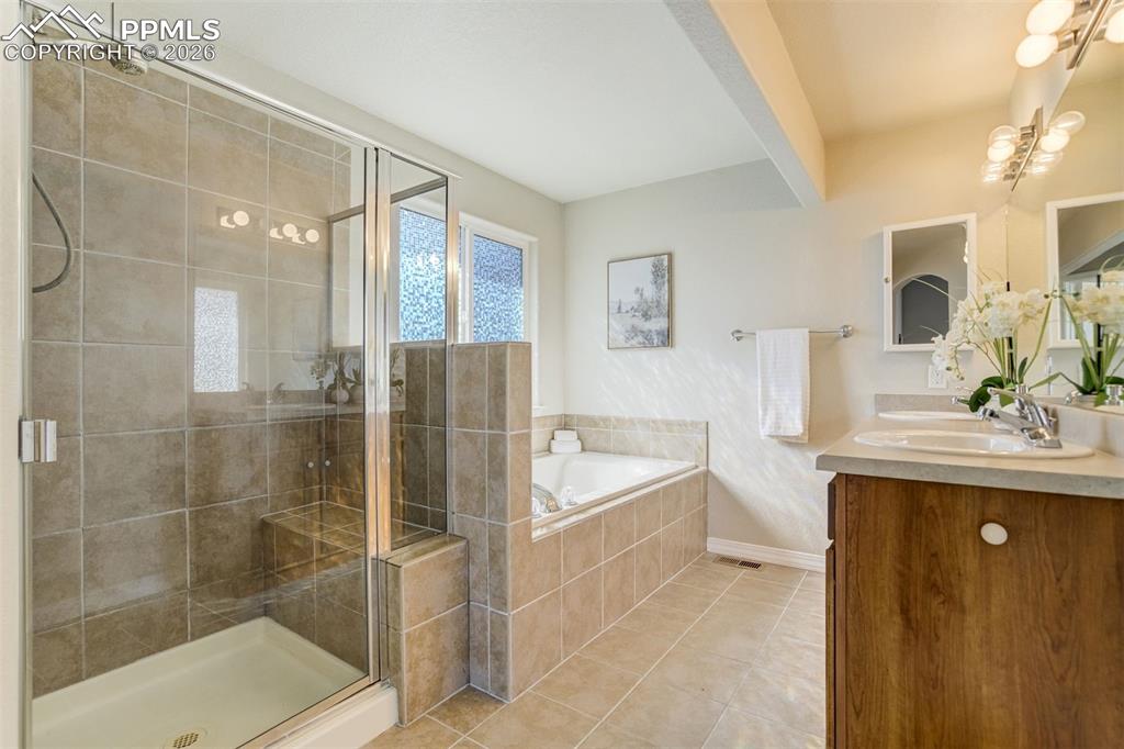 Image 25 of 45: Start your mornings right and wind down even better.