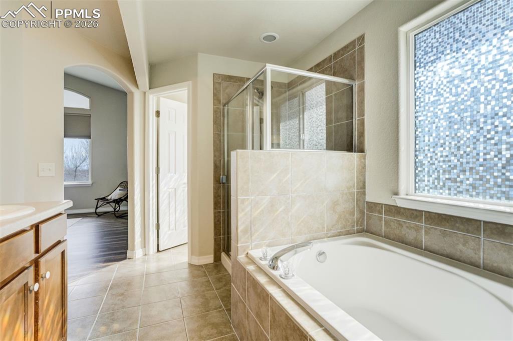 Image 27 of 45: A space designed for both function and a little bit of luxury.