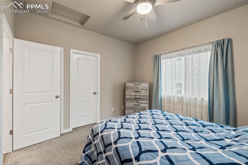 Image 17 of 46: Bedroom