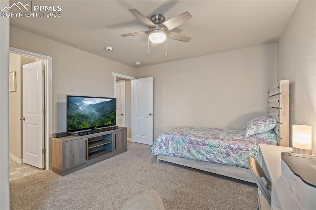 Image 24 of 46: Bedroom