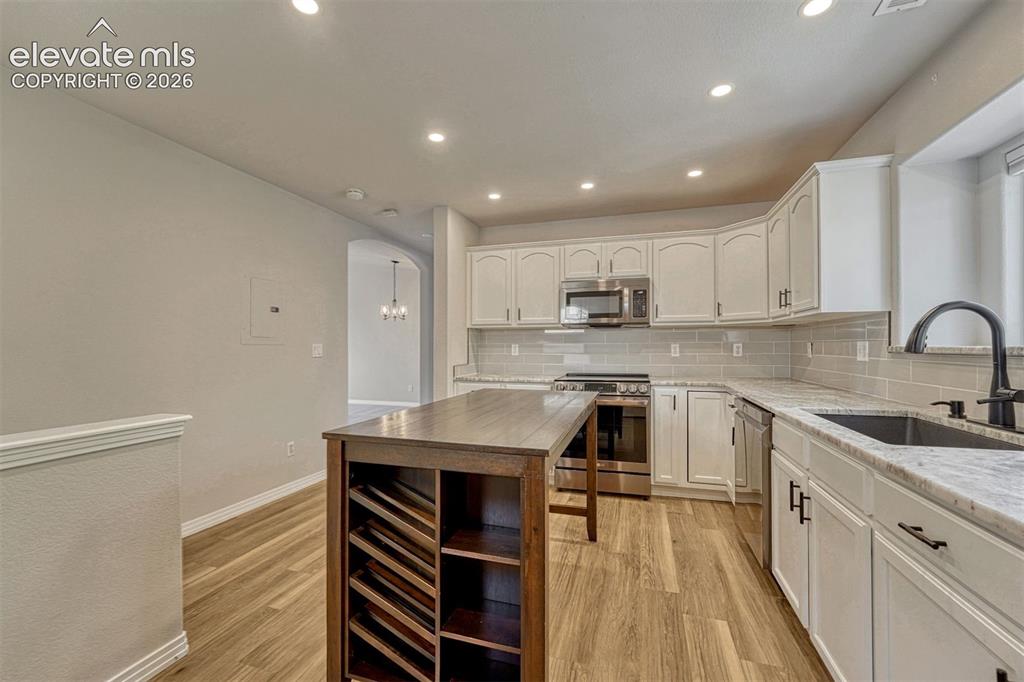 Image 12 of 36: Kitchen