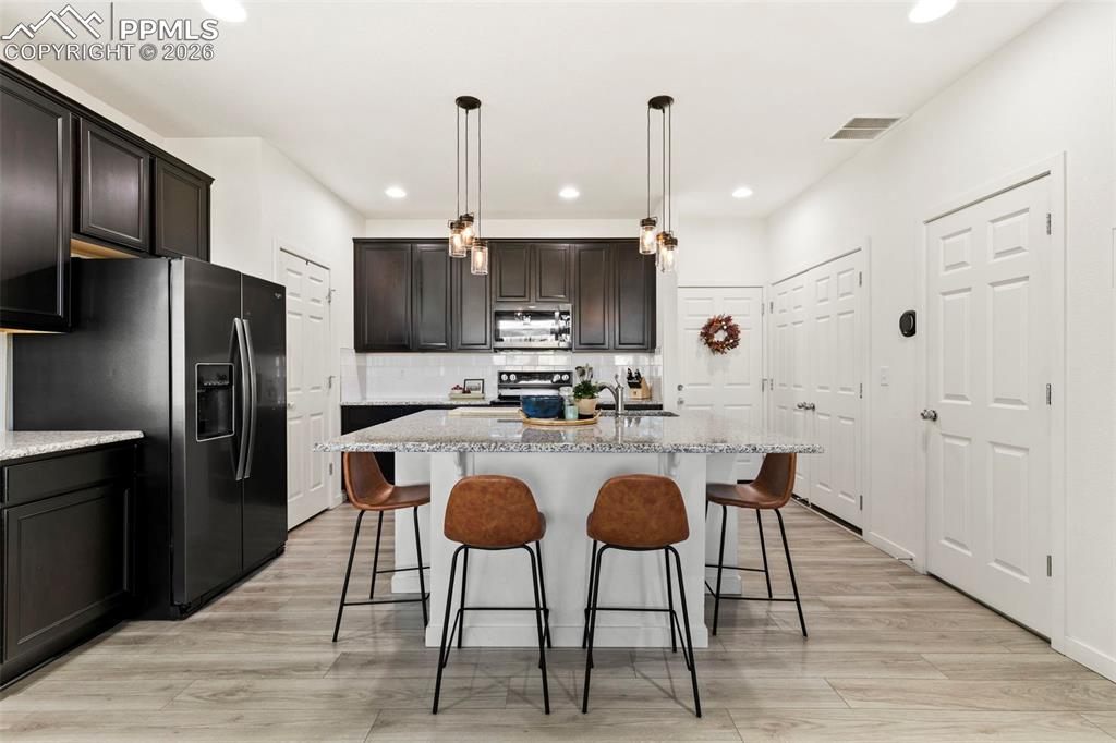 Image 9 of 35: Kitchen