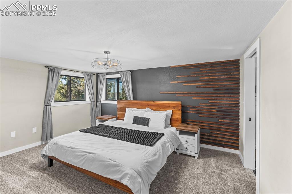 Image 17 of 34: Bedroom