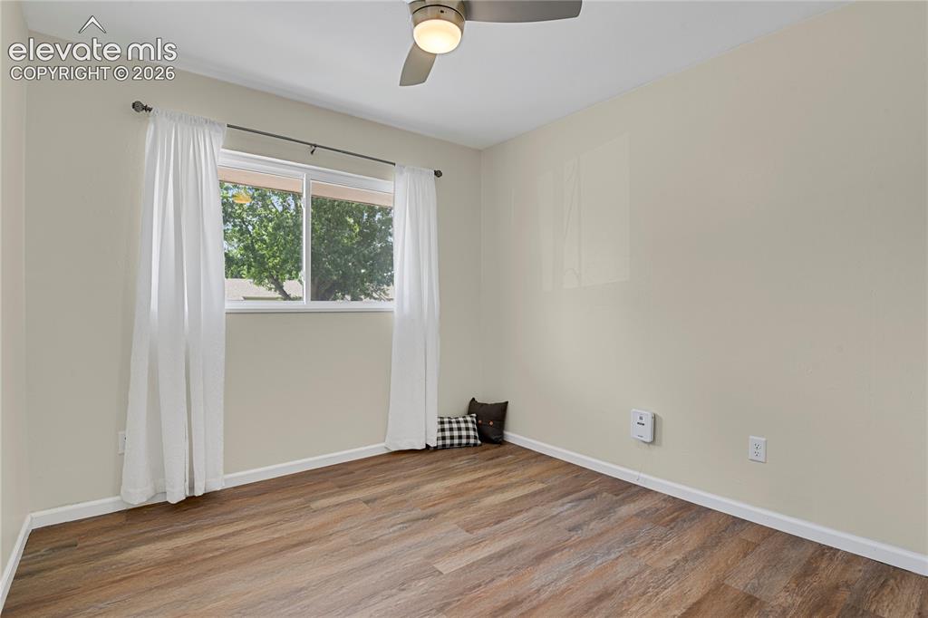 Image 18 of 28: Bedroom 3