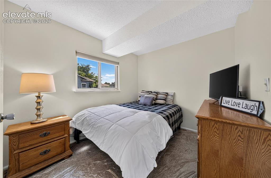 Image 13 of 31: Bedroom