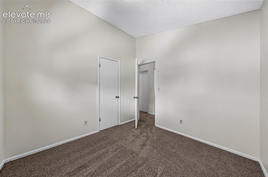 Image 15 of 31: Bedroom