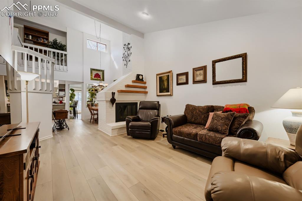Image 3 of 31: Living Room
