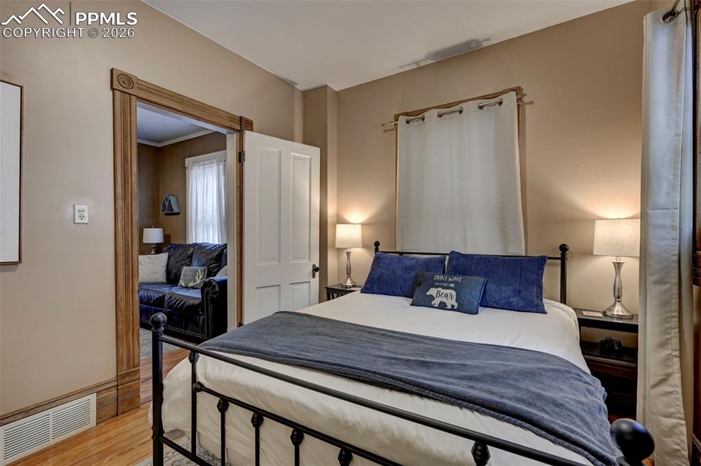 Image 17 of 42: Bedroom