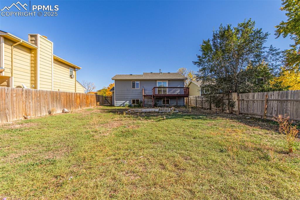 Image 30 of 39: Back of Structure