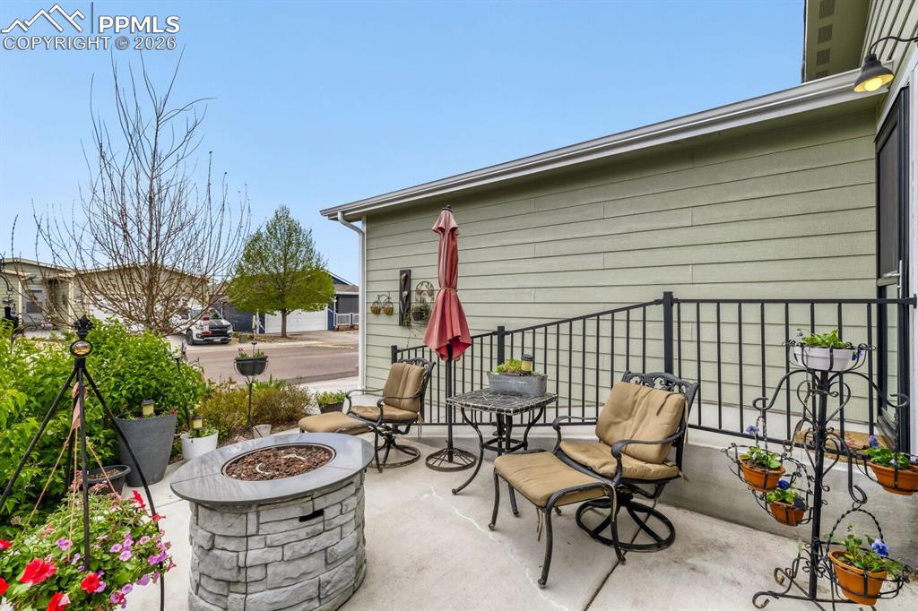 Image 4 of 33: Front patio