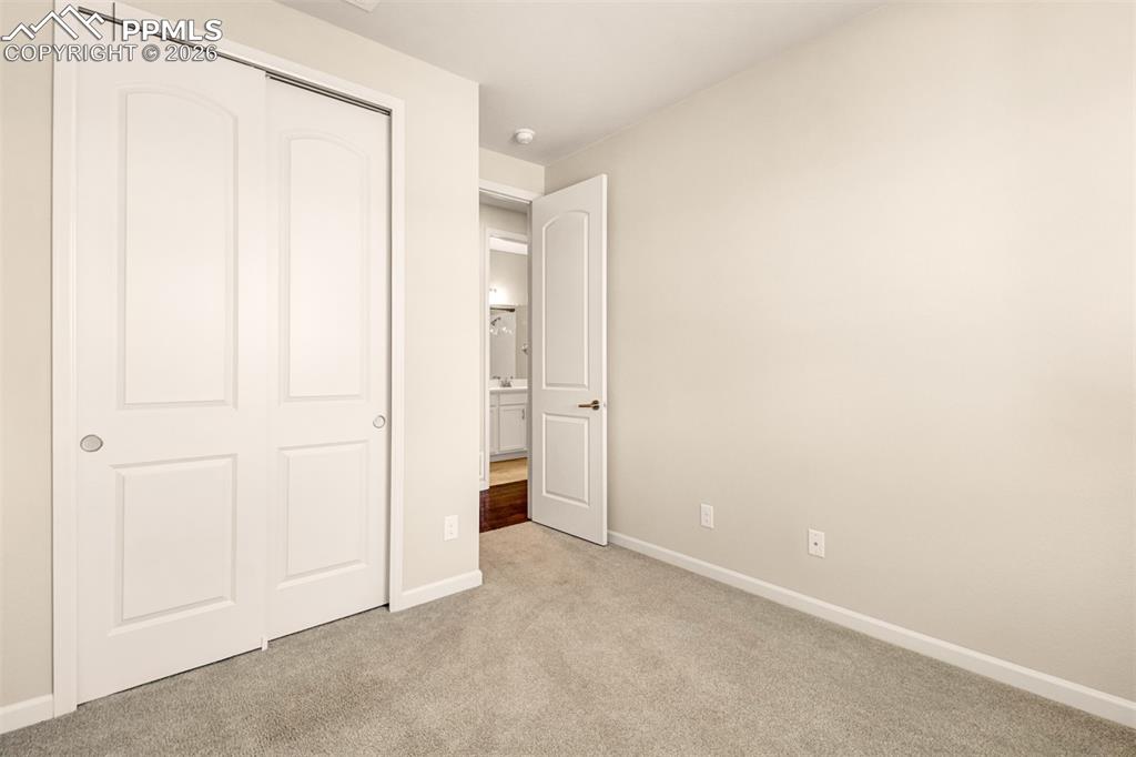 Image 16 of 29: Second bedroom 