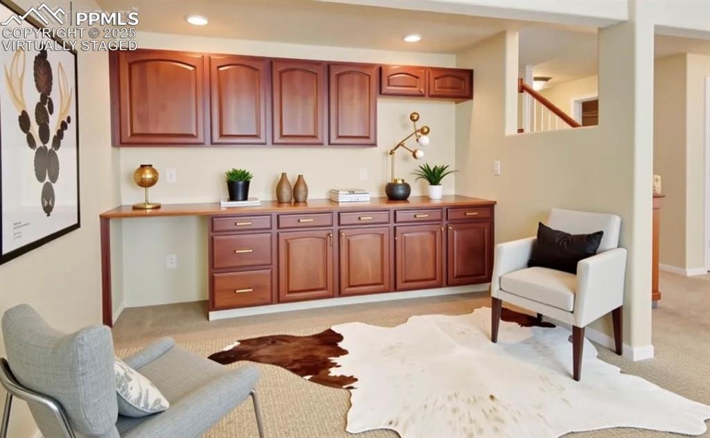 Image 30 of 42: Virtually staged wet bar area