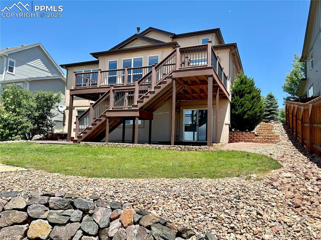 Image 23 of 24: Back of Structure