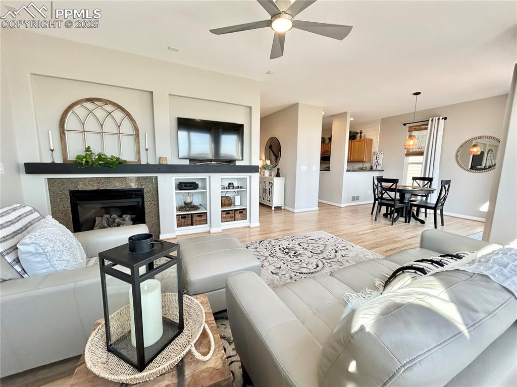 Image 8 of 24: Living Room