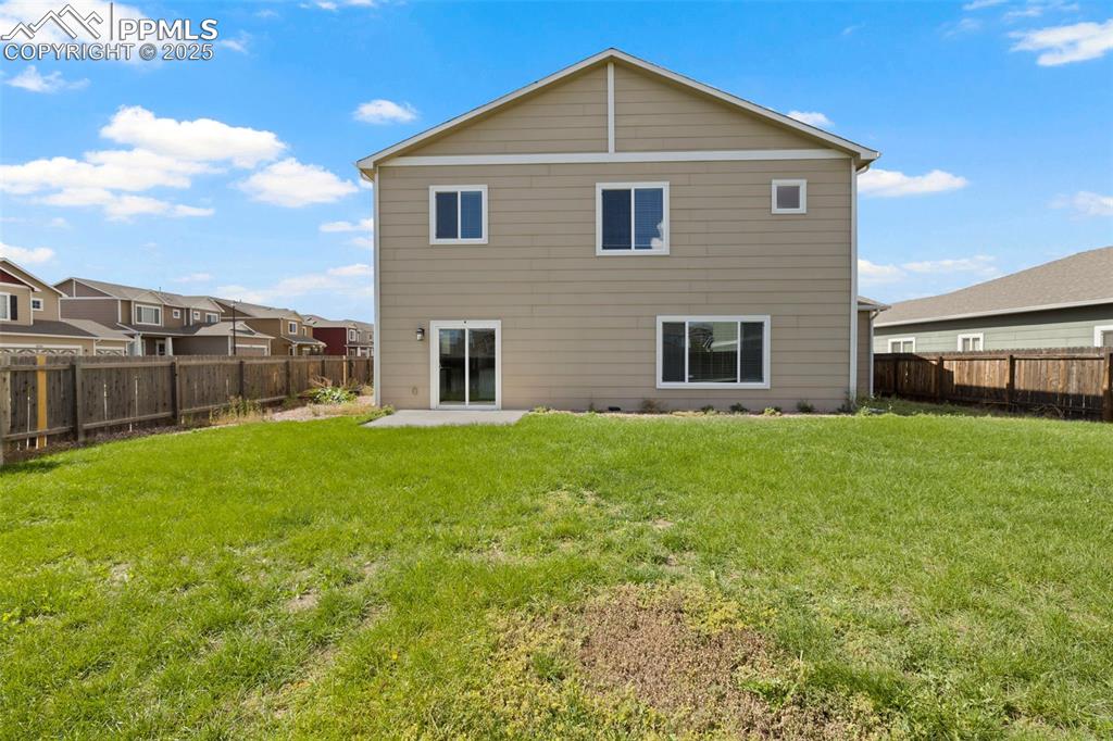 Image 35 of 38: Back of Structure