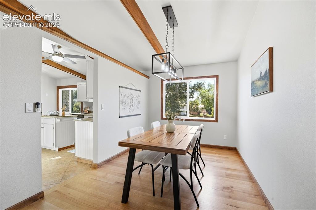 Image 8 of 45: Dining Area