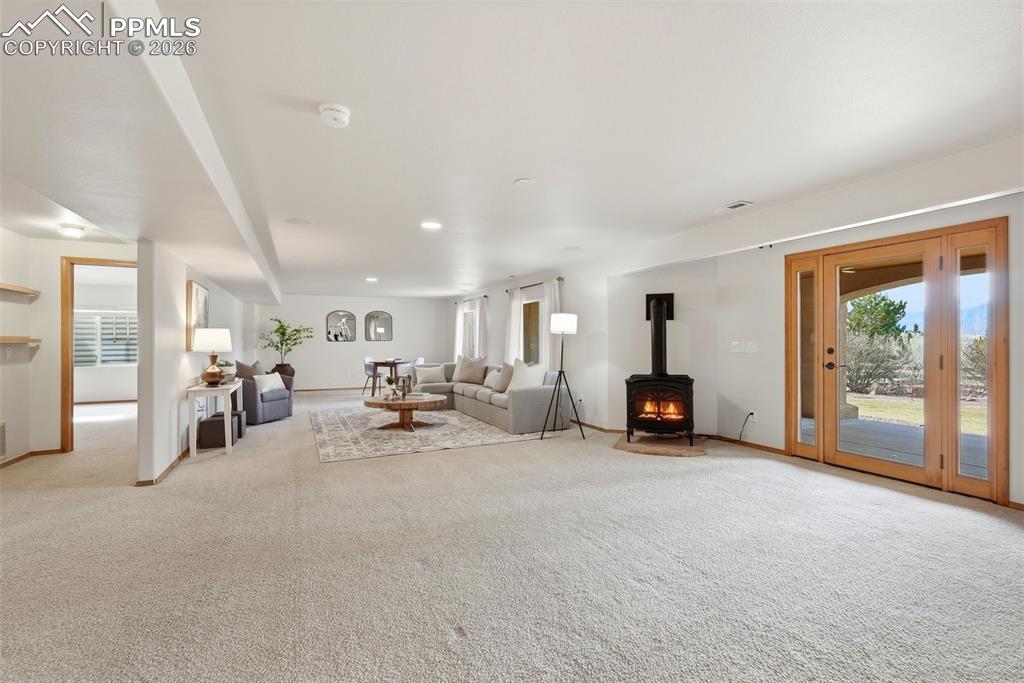 Image 25 of 45: Family Room