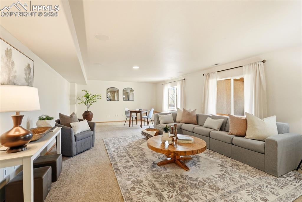 Image 28 of 45: Family Room