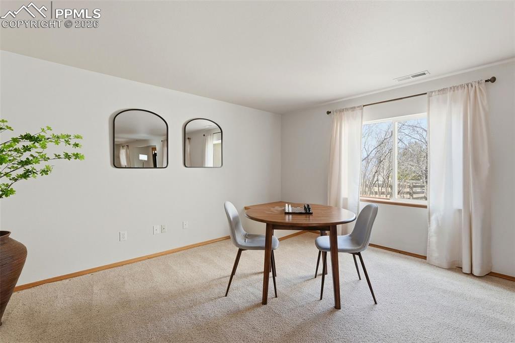 Image 29 of 45: Family Room