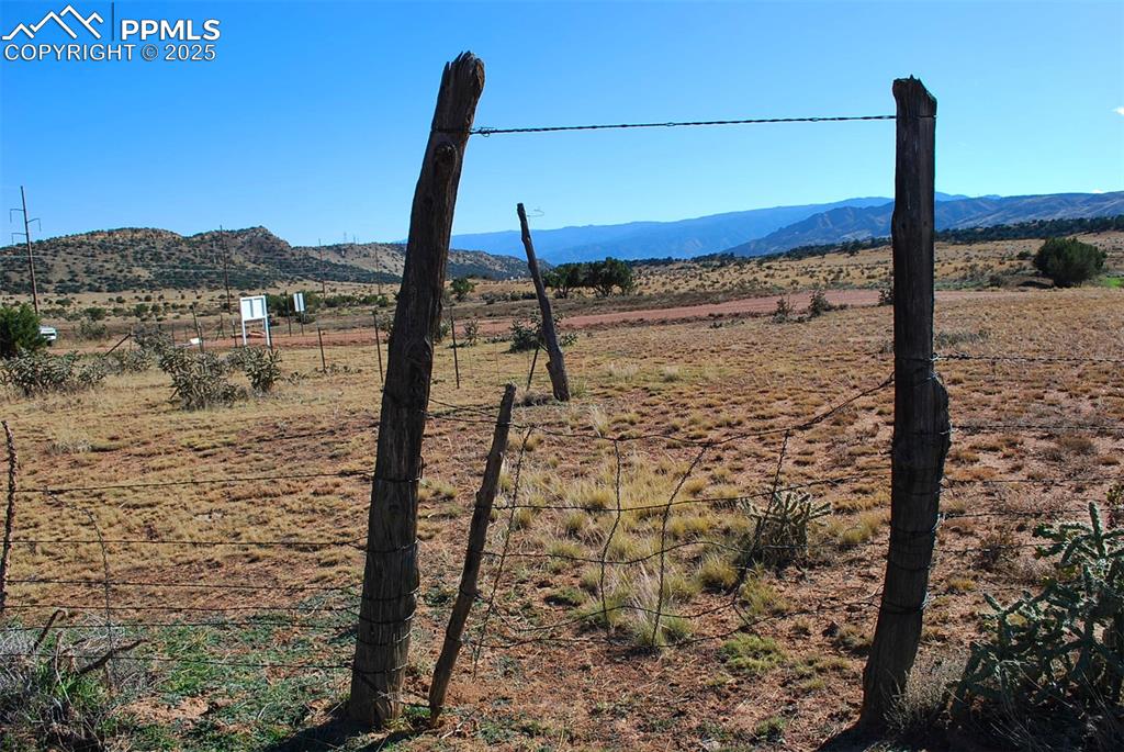 Image 17 of 25: View