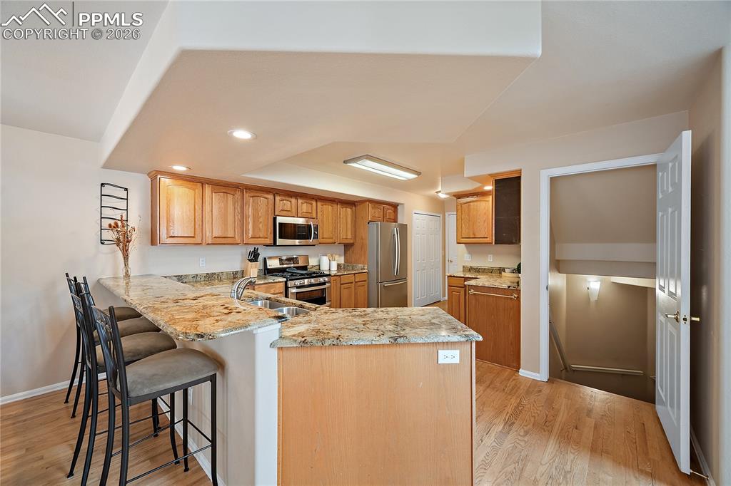 Image 11 of 50: Kitchen