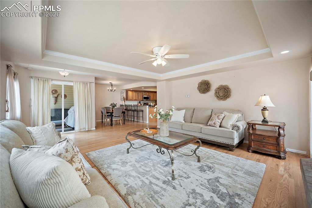 Image 16 of 50: Living Room