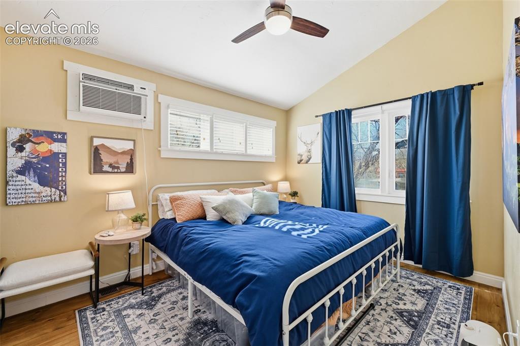 Image 40 of 50: Cottage Apartment -
Mounted window AC
and ceiling fans keep
this space p