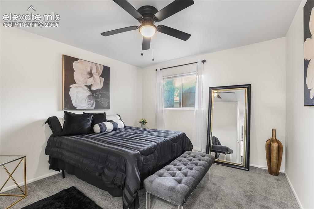 Image 11 of 29: Bedroom