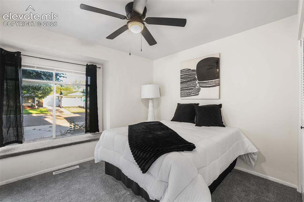 Image 15 of 29: Bedroom