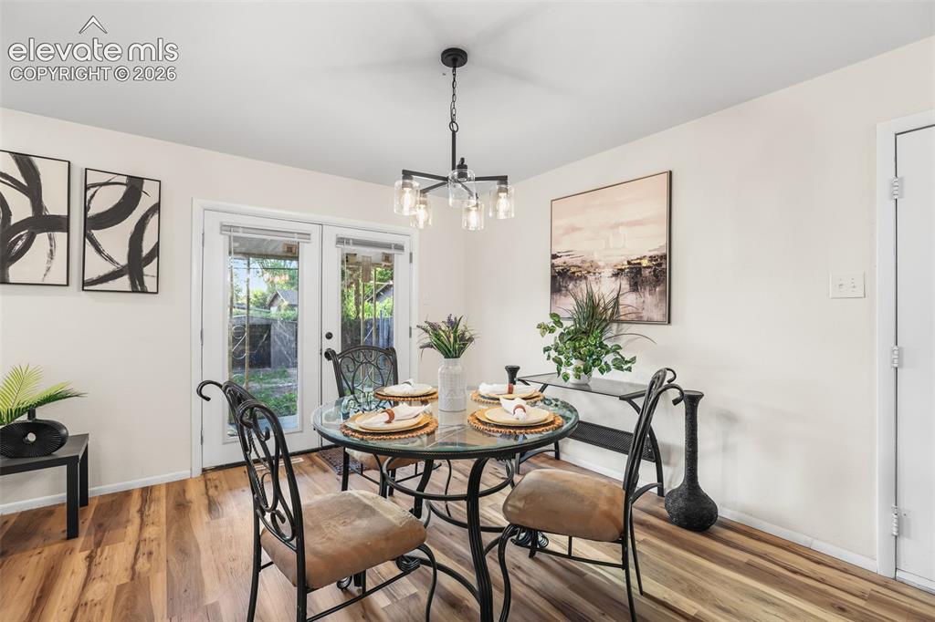 Image 6 of 29: Dining Area