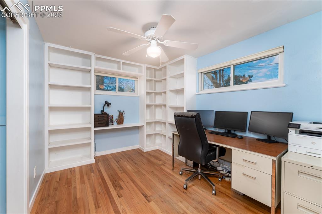 Image 10 of 27: upstairs bedroom 